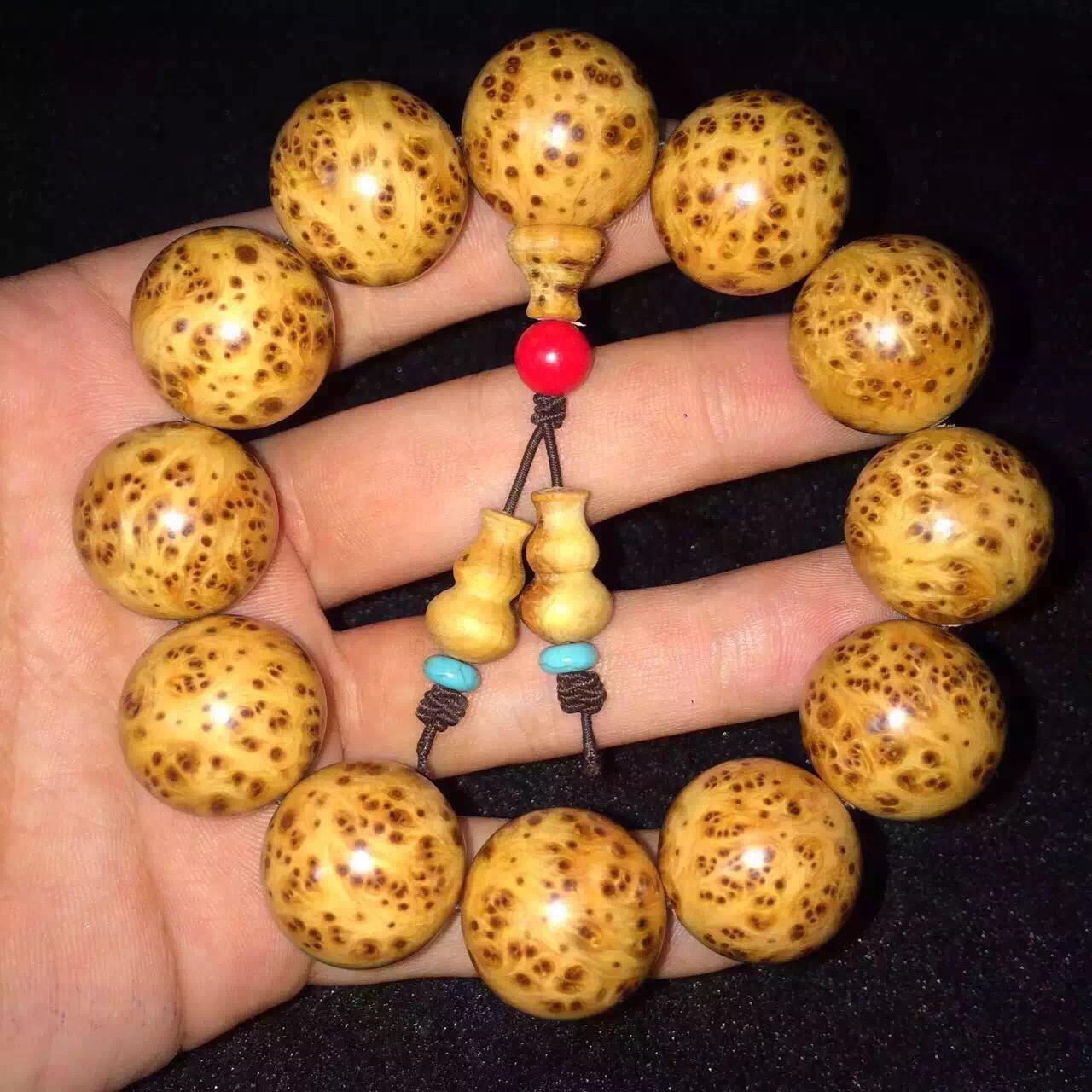 【hth华体会】华光光电推出高功率百瓦巴条激光器(图1) hth华体登录入口