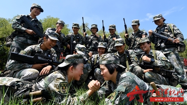 府东社区:2019年度年终总结表彰会顺利召开【hth华体登录入口】(图1) hth华体登录入口